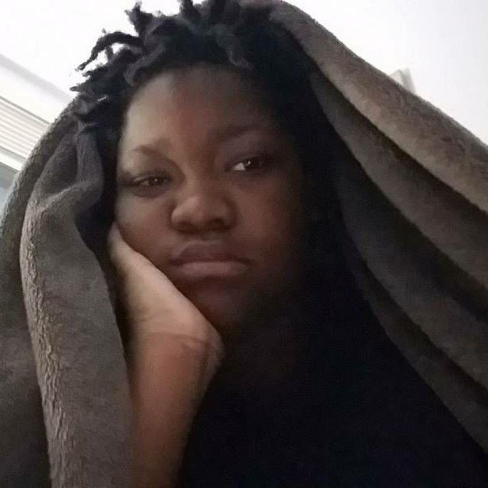 Meet your Posher, Mya